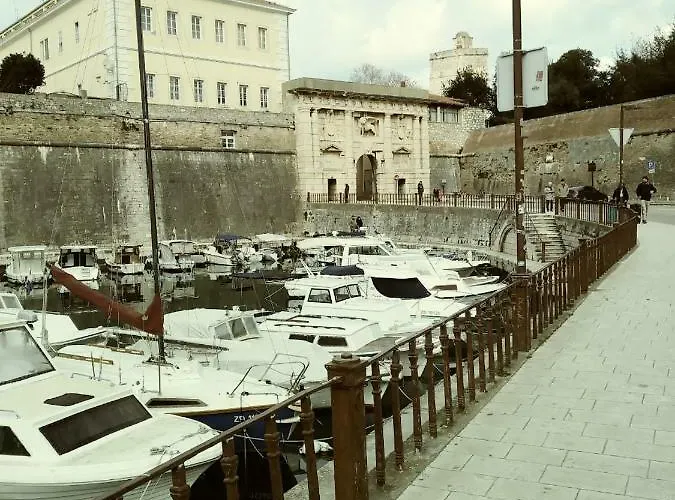 Апартаменты Jazine1