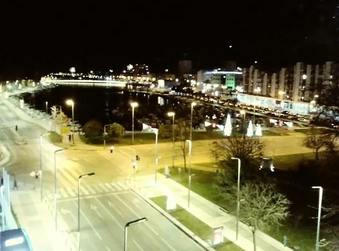 Jazine1 Апартаменты *