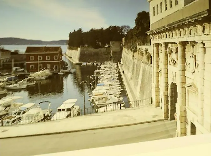 Jazine1 Апартаменты